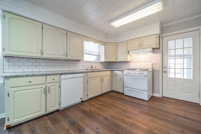 Photo - Updated 2 Bedroom Ranch with Sunroom & Garage!