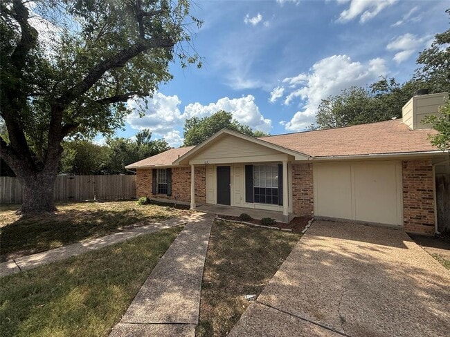 Building Photo - 1510 Glen Burnie Dr