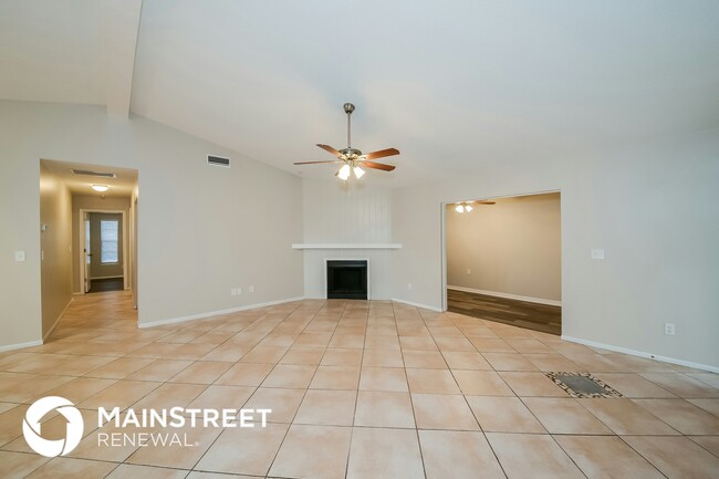 Photo - 4474 Pike Ave