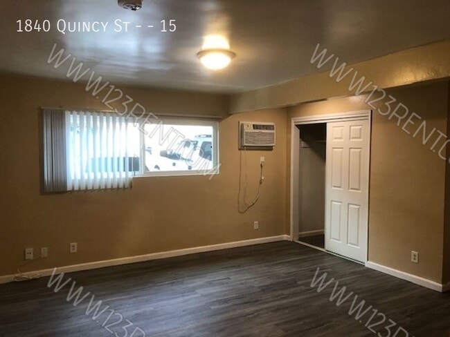 Photo - 1820-1880 Quincy St