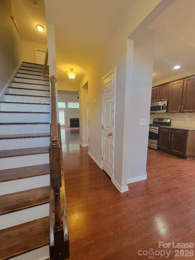 Photo - 2339 Whitford Ln