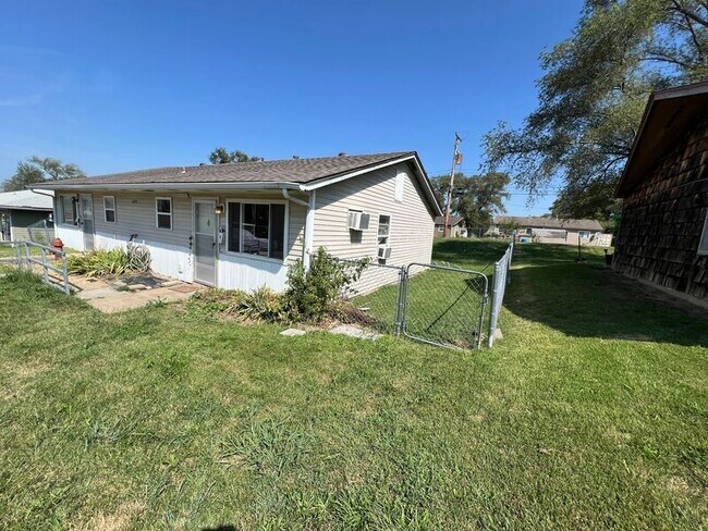 Photo - 6206 E 155th St Unit 2