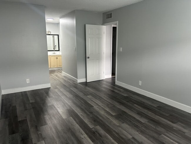 Photo - 3232 NW 84th Ave Unit 3232