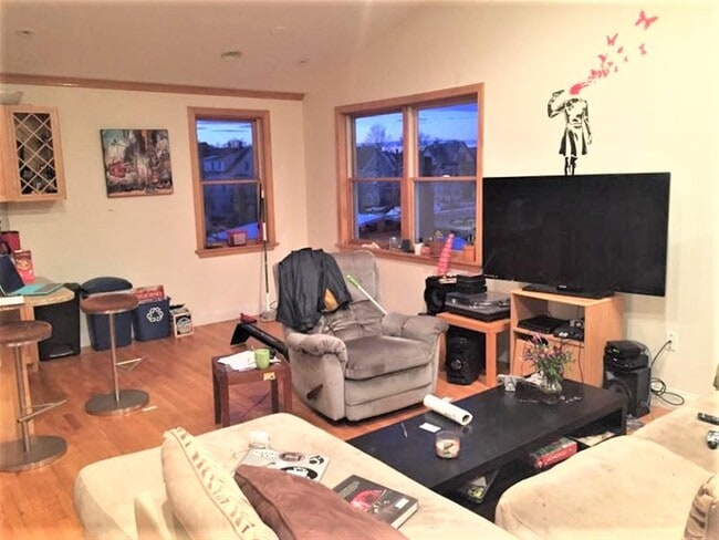 Photo - 166 Pearl St Unit 2