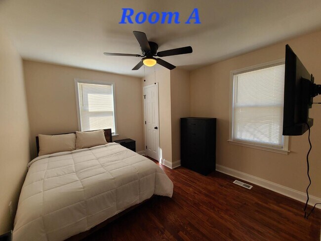 Photo - 100 Bleckley Ave