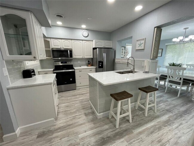 Photo - 2227 Rose Ln