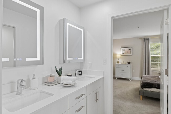 Photo - Exeter Village Apartments
