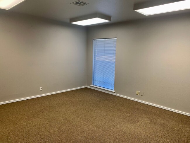 Photo - 601 N Kelly Ave Unit #107 - Y