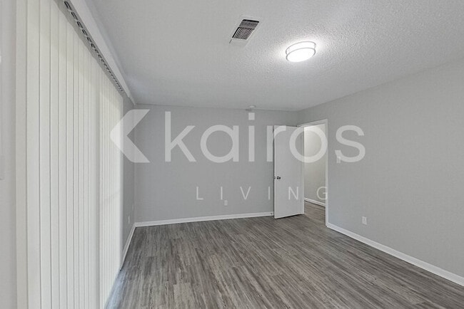 5617 Vista Bonita Dr S