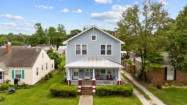 Photo - 1821 Spencer Ave