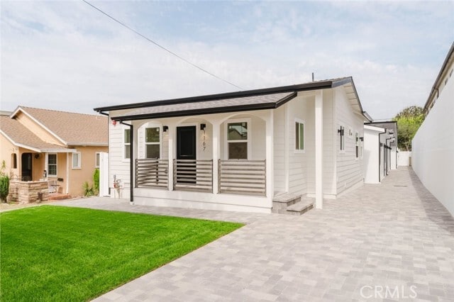 1167 Raymond Ave