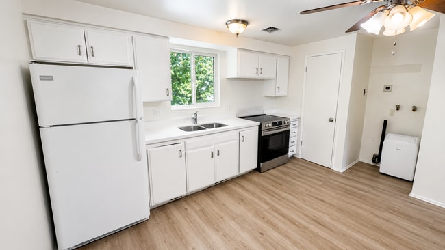 Building Photo - 31 S 100 E Unit 1