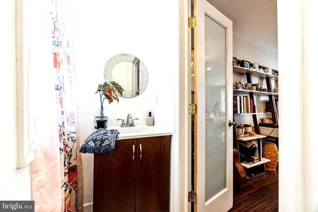 Photo - 1732 Manton St