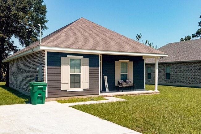 Photo - 162 Mill St