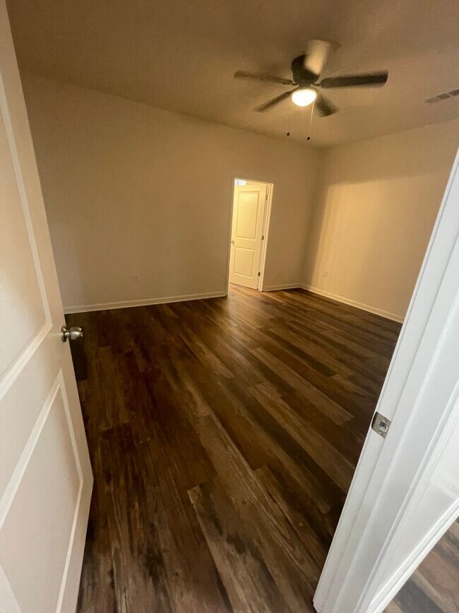 3104 Olivia Ct Unit 2