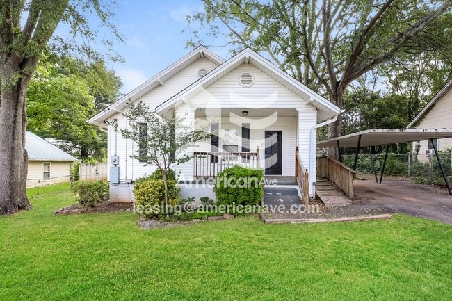 Building Photo - 213 S 7th St