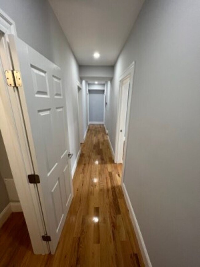 Photo - Beautiful Porter/Harvard 2 bedroom apartme...
