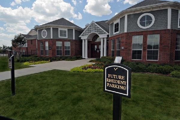 Sunset Pointe Apartments