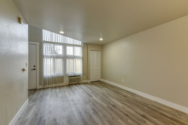 Photo - 3460 Madison Ave Unit #10