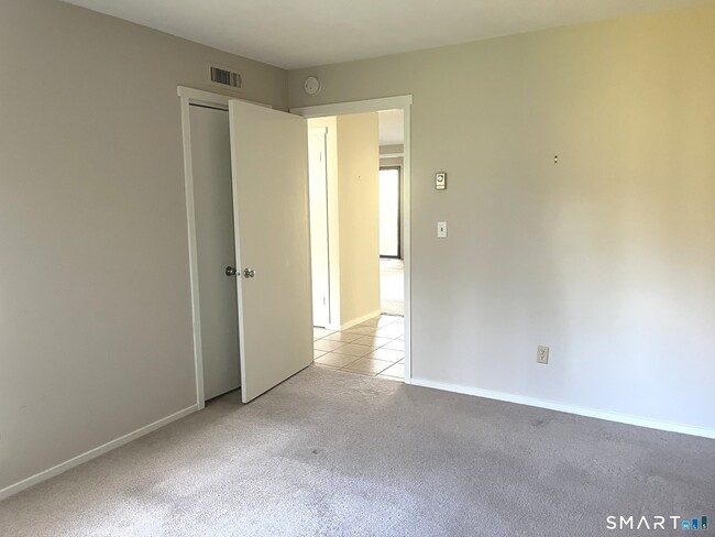 Photo - 725 Heritage Vlg Unit A