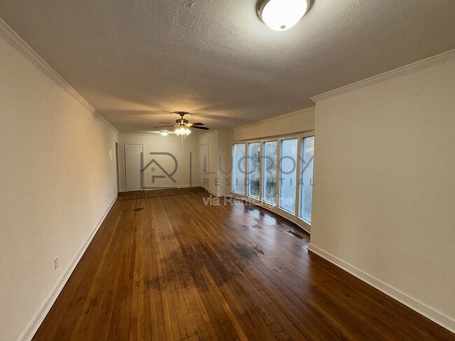 Photo - 3147 Shirley Dr