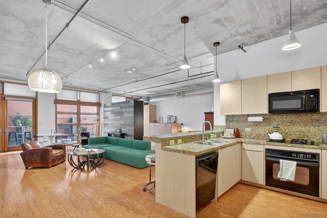 Building Photo - 877 Island Ave Unit 218 Rental
