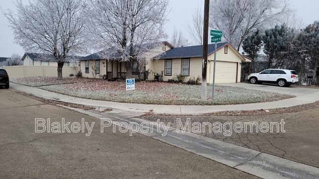 Photo - 146 N Grant St
