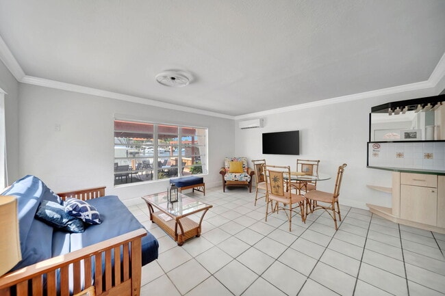 Photo - 2724 NE 14th St Unit 3