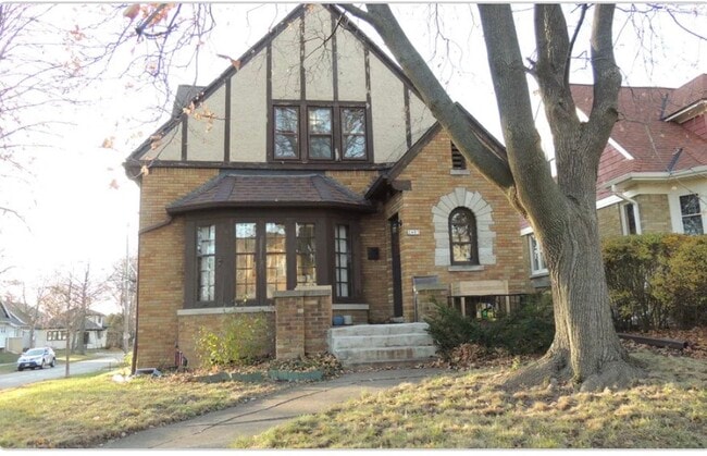 Building Photo - 2403 N 63rd St Unit Upper