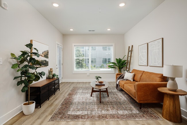 Photo - Shelby House 1