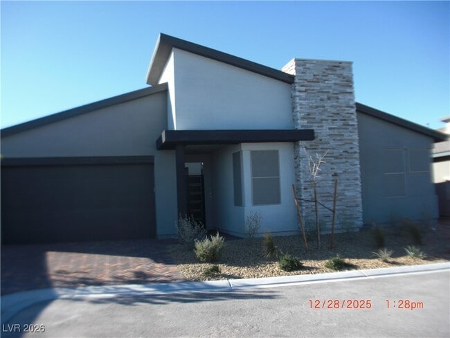 Building Photo - 9751 Evergreen Pne St