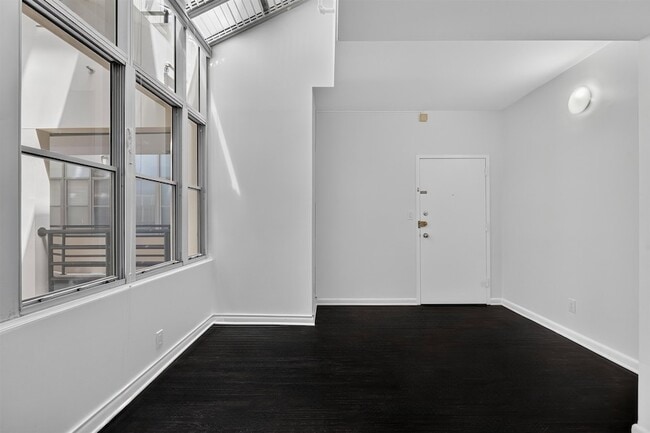 357 Varick St Unidad 327