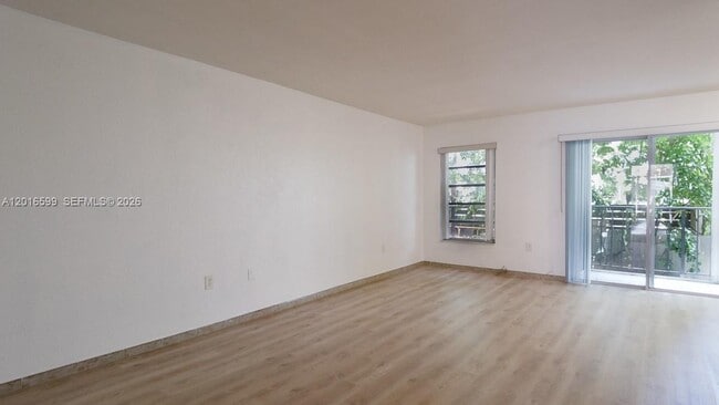 Photo - 1821 Jefferson Ave Unit 106