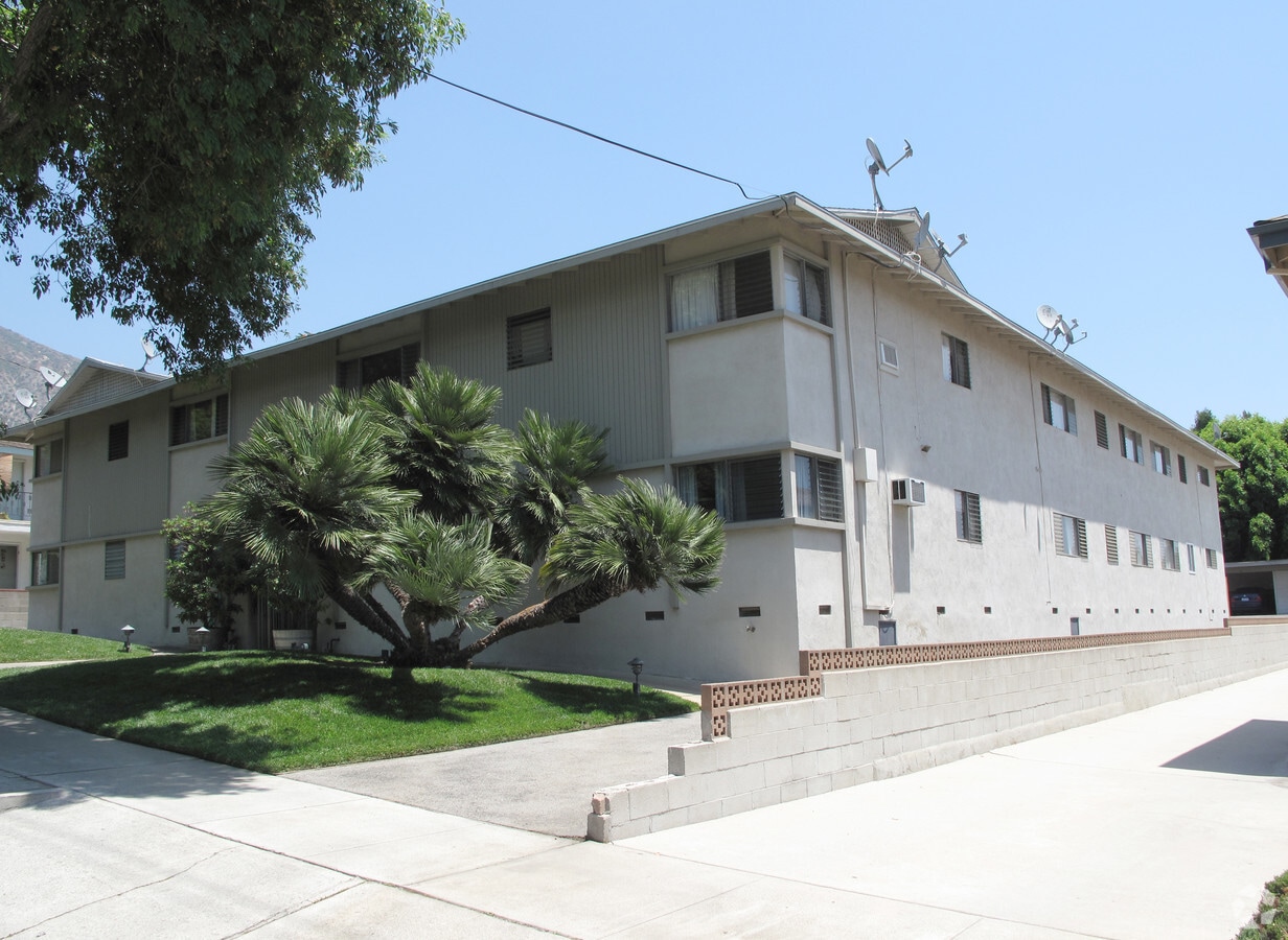 110 N. Lima - 110 N. Lima