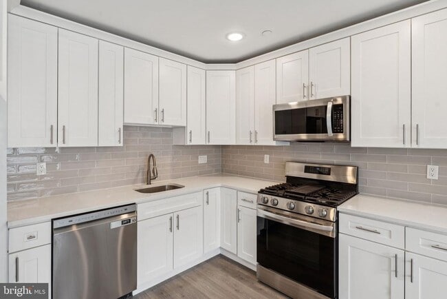 Photo - 1309 S 52nd St Unit 2