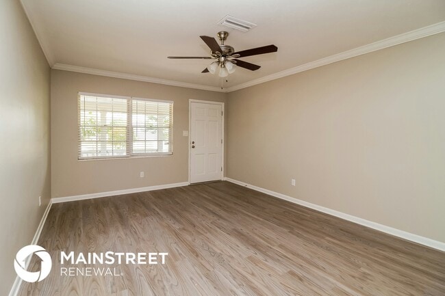 Building Photo - 1729 Puritan Ave Rental