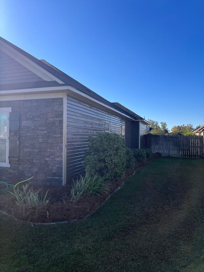 Photo - 4062 McKenzie Ln