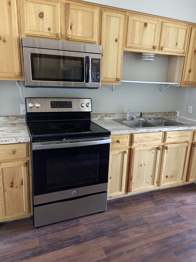 Photo - 1406 Goliad St Unidad A