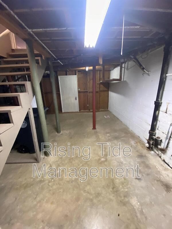 Photo - 1505 Pine Tree Dr