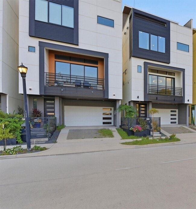 Photo - 529 Memorial Heights Dr