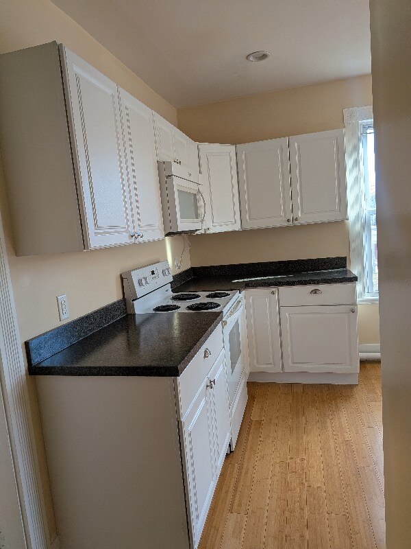 Photo - 148 Main St Unit Apt 2