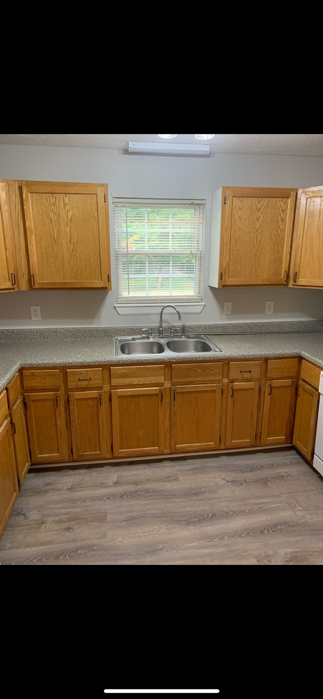 Photo - 135 W 14th Ave