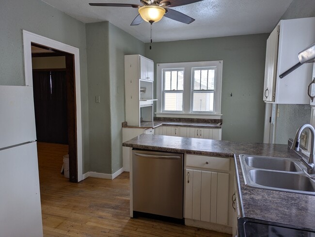 Photo - 828 E Thomas St