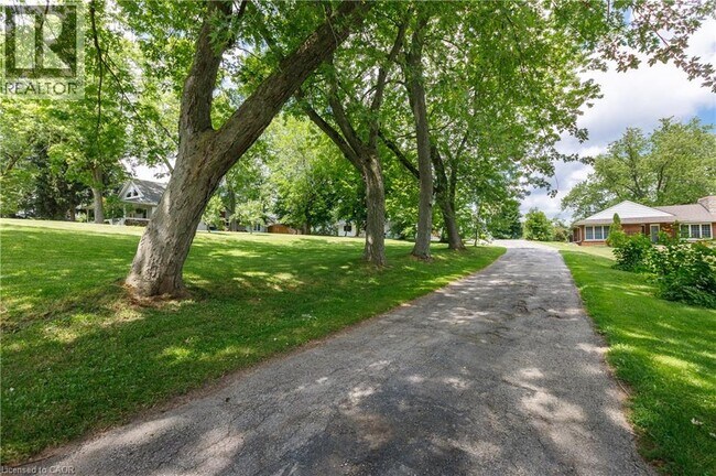 Photo - 176 Riverbank Dr