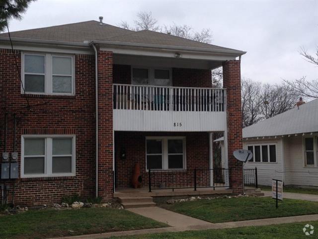 Building Photo - 813 W Eighth St Unit 3 Rental