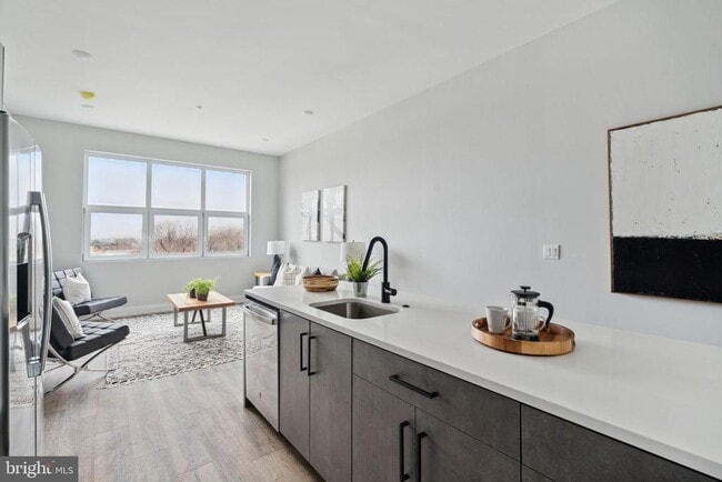 Photo - 2233 N 7th St