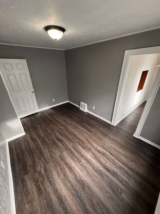 Photo - 2 Bedroom with Garage