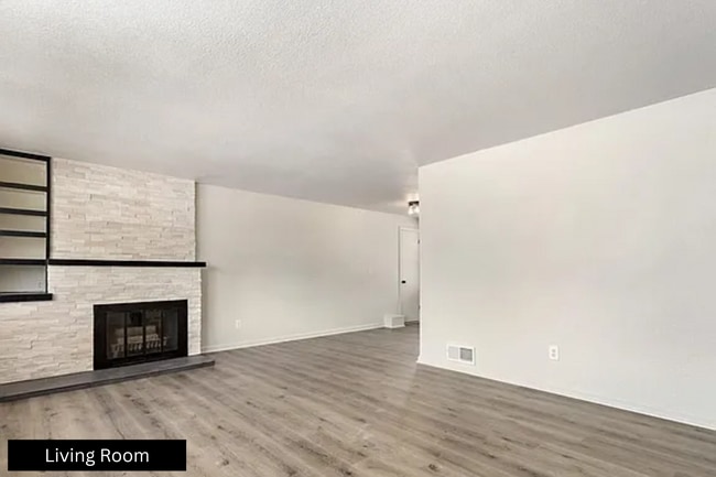 Photo - 3160 Denver Blvd