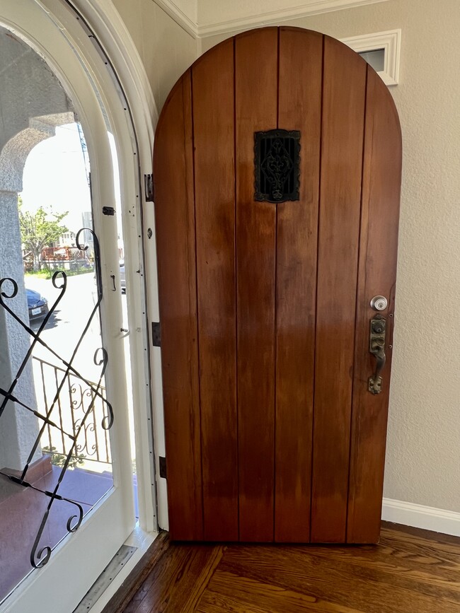 Photo - 228 E 17th St