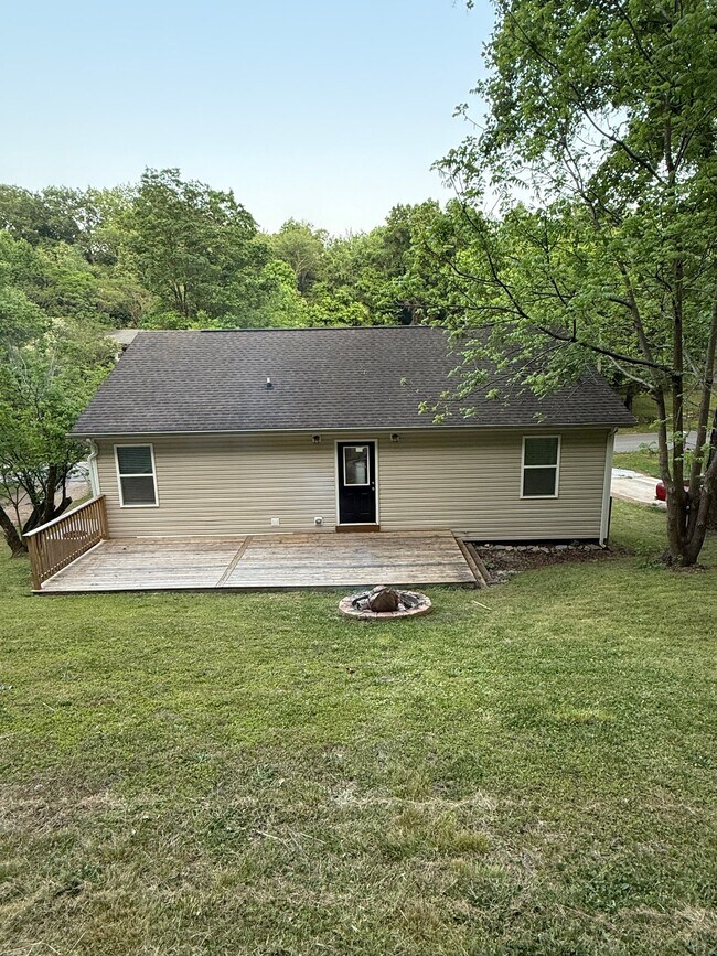 Photo - 135 Hogan Rd